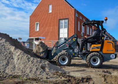 CHARGEUSE GIANT G2300 HD